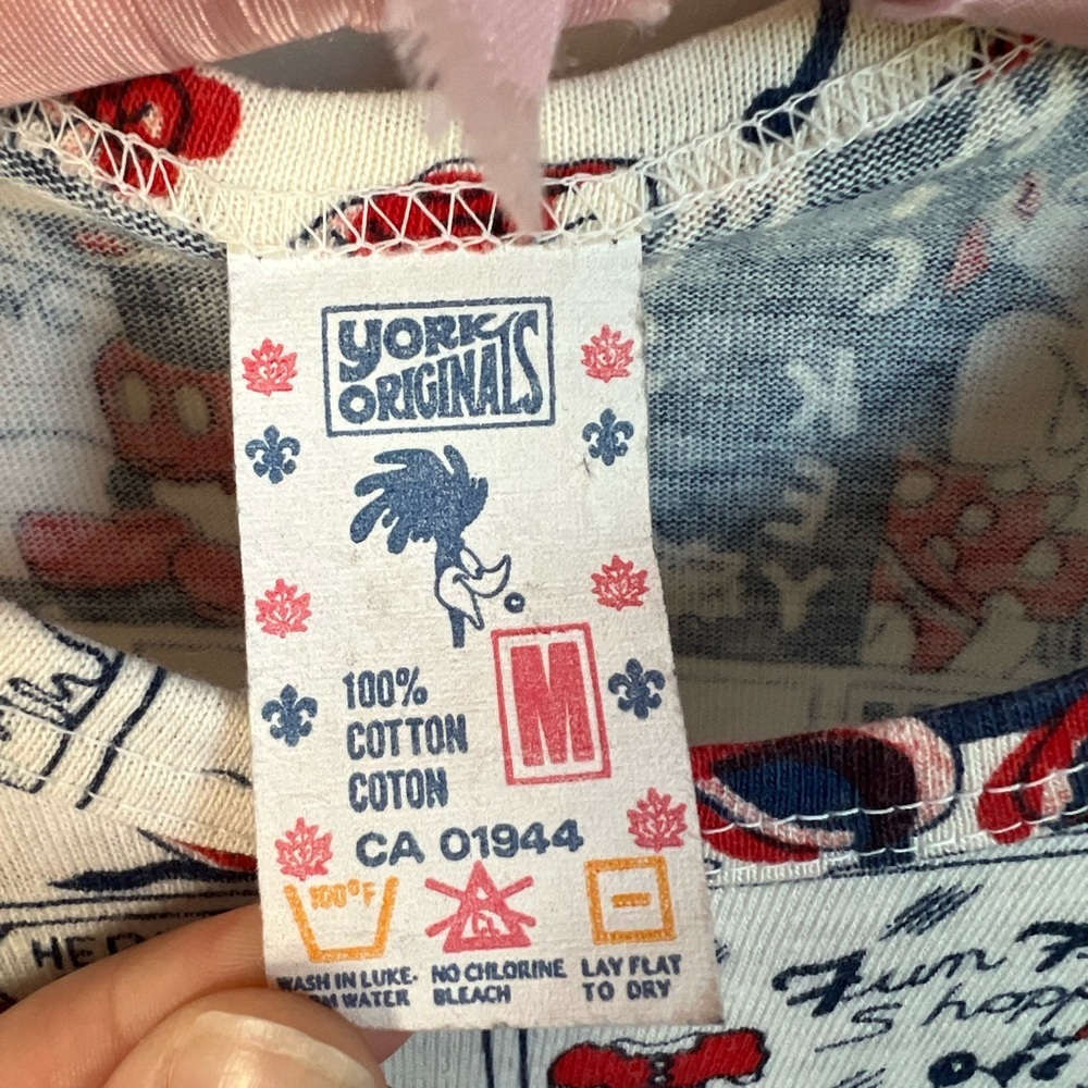 SOLD // Vintage Mickey & Minnie Mouse Comic Strip Tee York Originals Medium - Picture 5 of 5